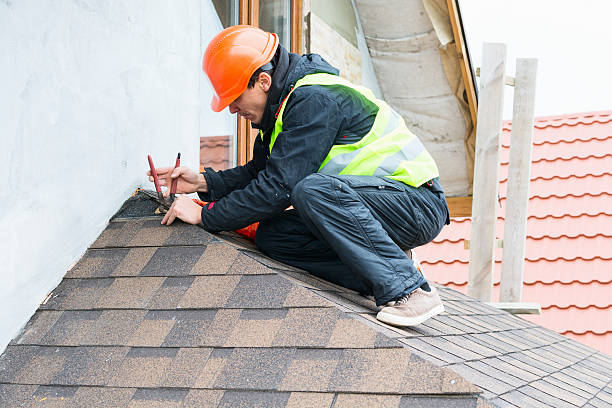 Roof Gutter Cleaning in Yadkinville, NC